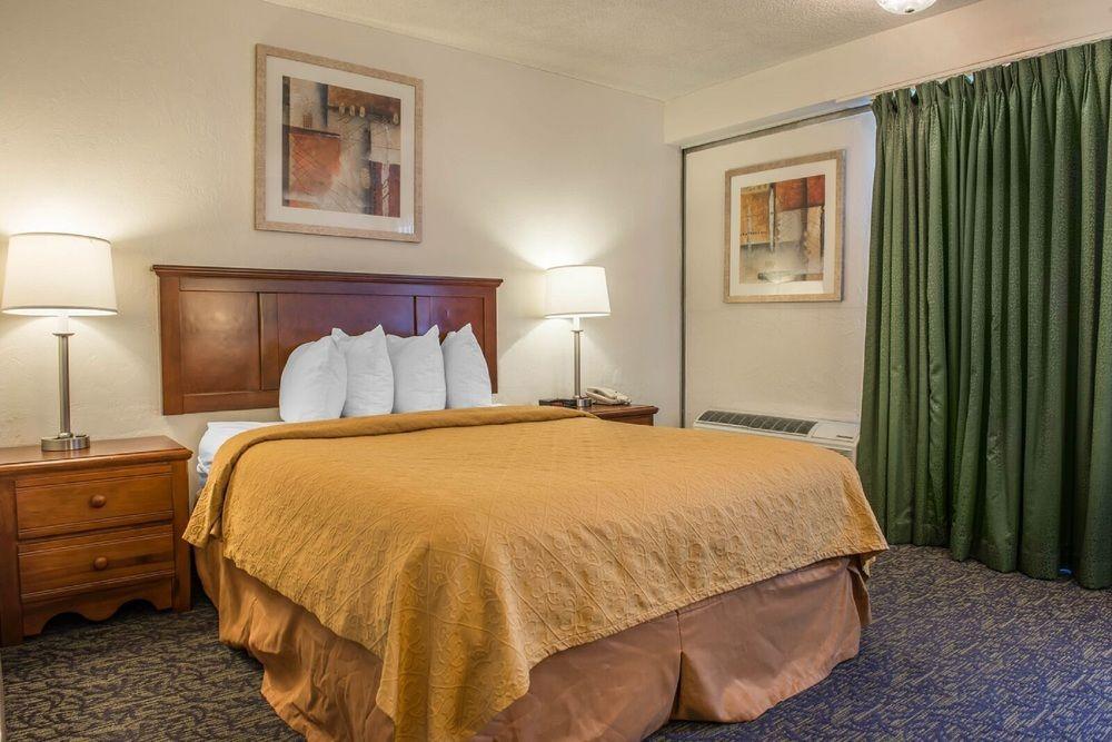 Quality Inn University Center Pittsburgh Eksteriør bilde