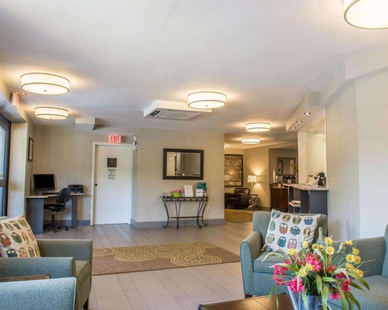 Quality Inn University Center Pittsburgh Eksteriør bilde