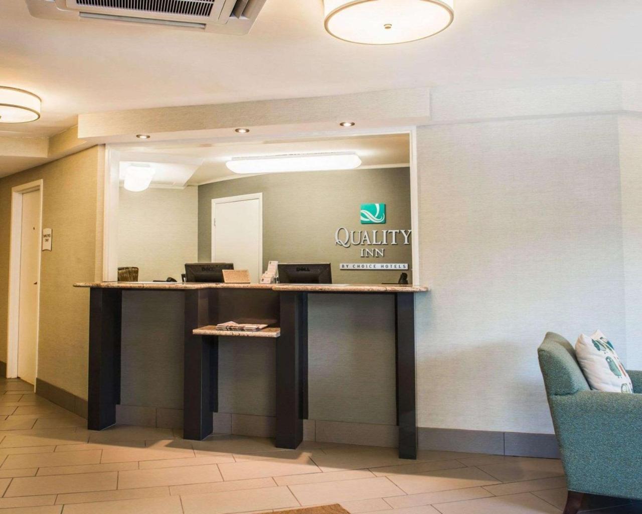 Quality Inn University Center Pittsburgh Eksteriør bilde