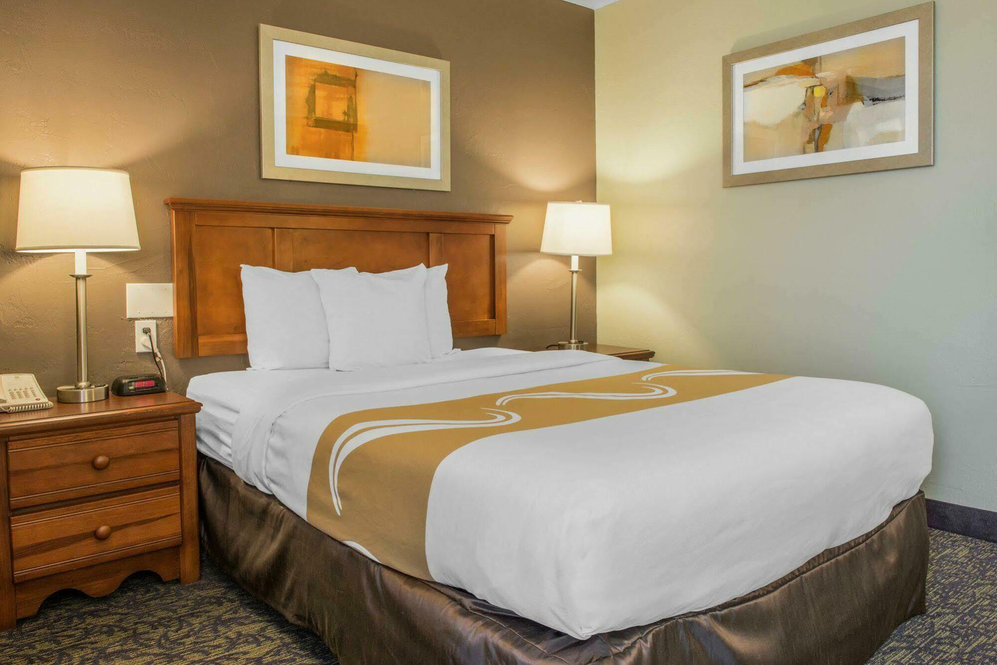 Quality Inn University Center Pittsburgh Eksteriør bilde